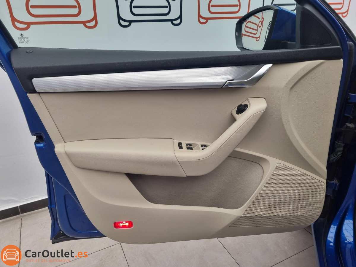 12 - Skoda Octavia 2015 - AUTO