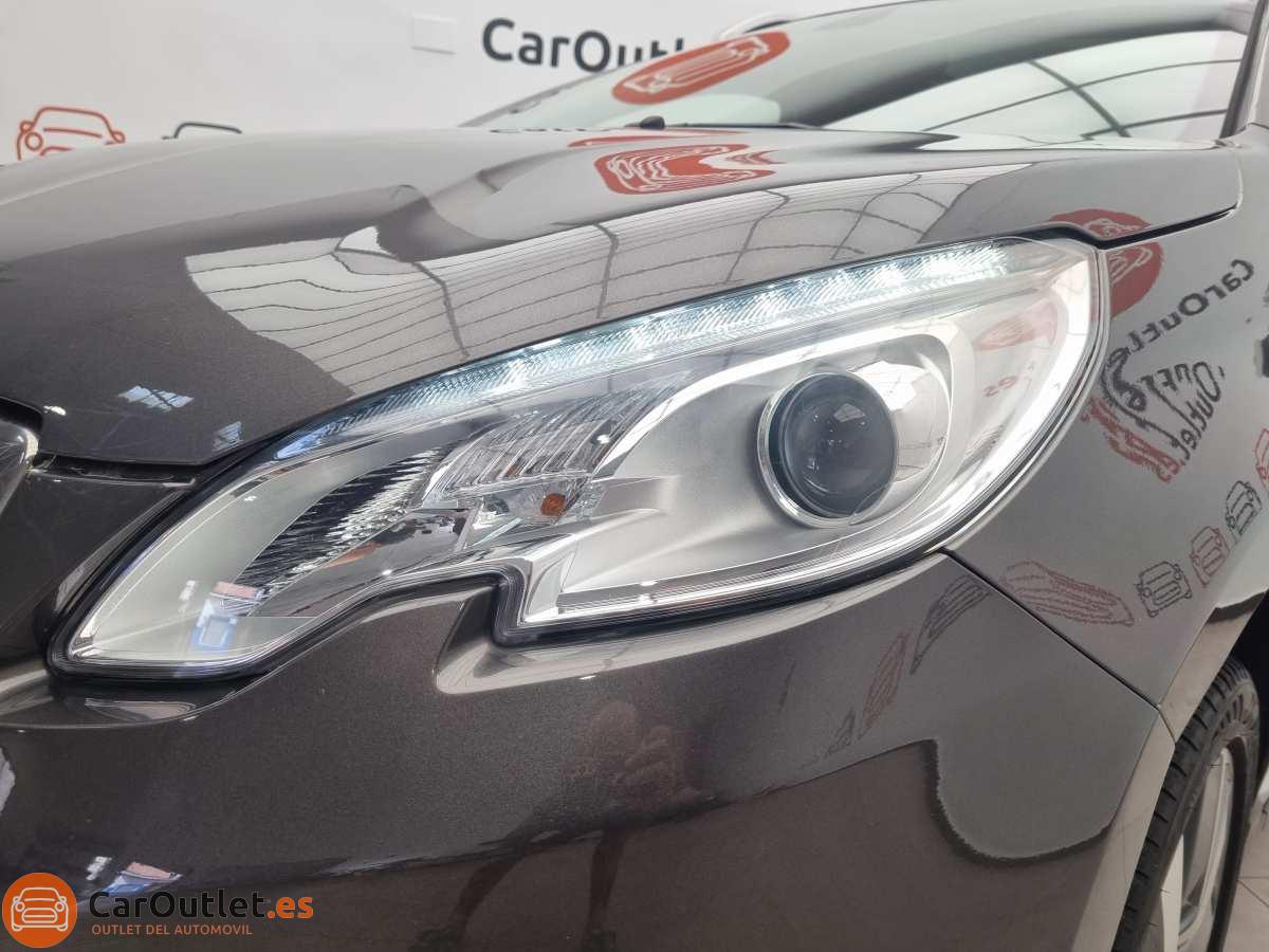 6 - Peugeot 2008 2016 - AUTO