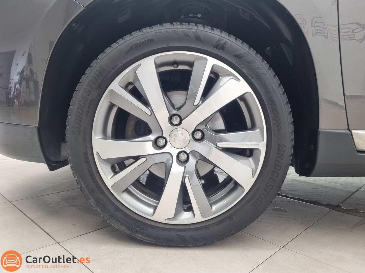 7 - Peugeot 2008 2016 - AUTO