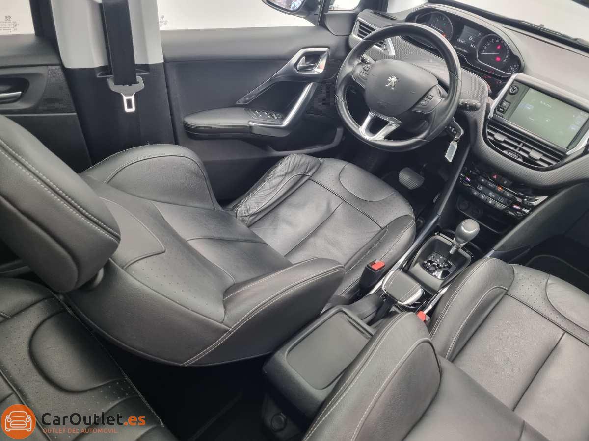 18 - Peugeot 2008 2016 - AUTO