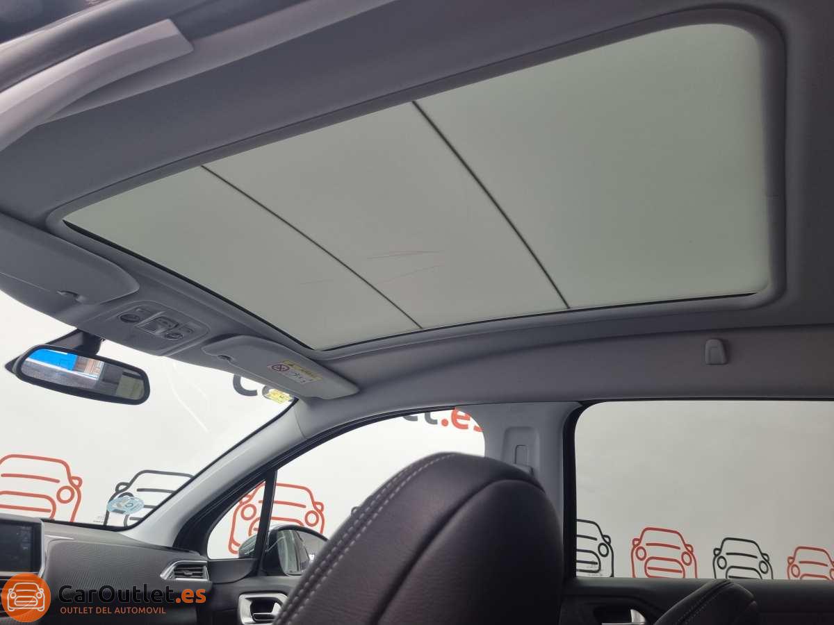 21 - Peugeot 2008 2016 - AUTO