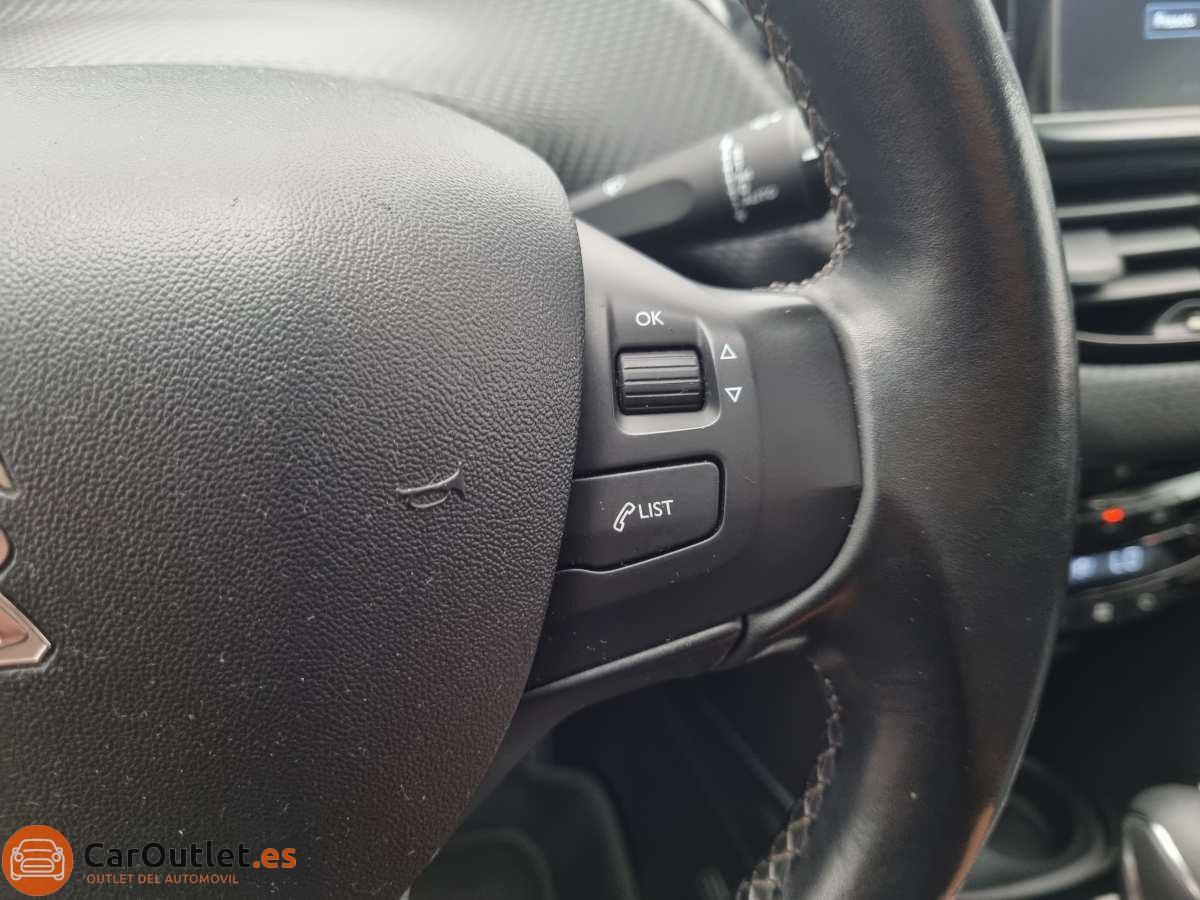 24 - Peugeot 2008 2016 - AUTO