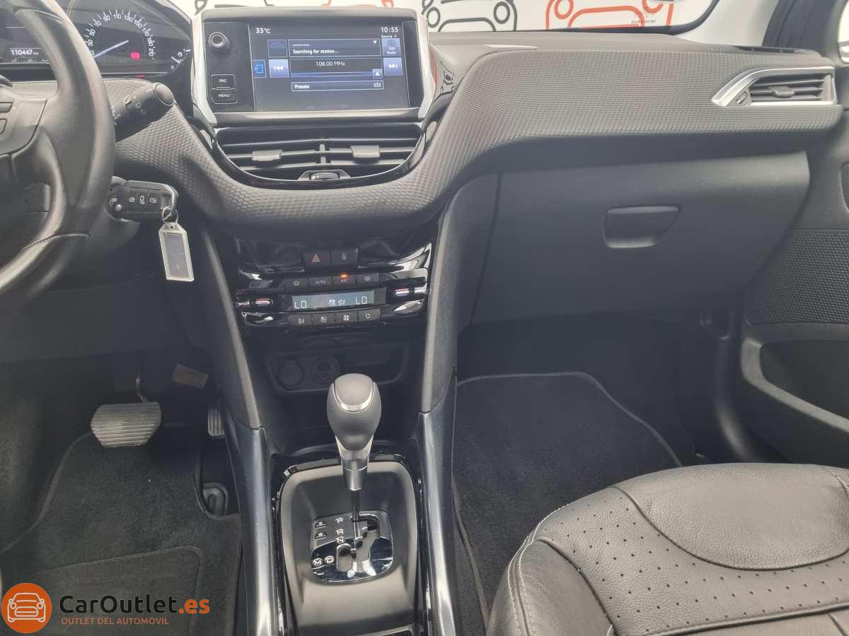 28 - Peugeot 2008 2016 - AUTO