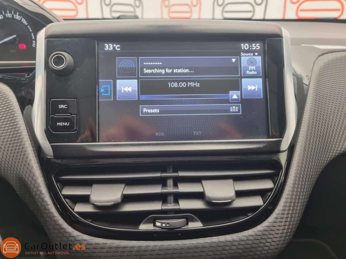 29 - Peugeot 2008 2016 - AUTO