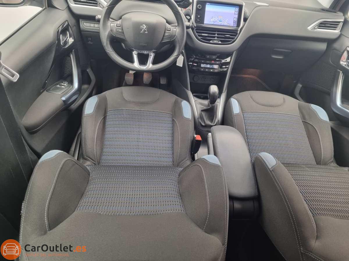 19 - Peugeot 208 2012