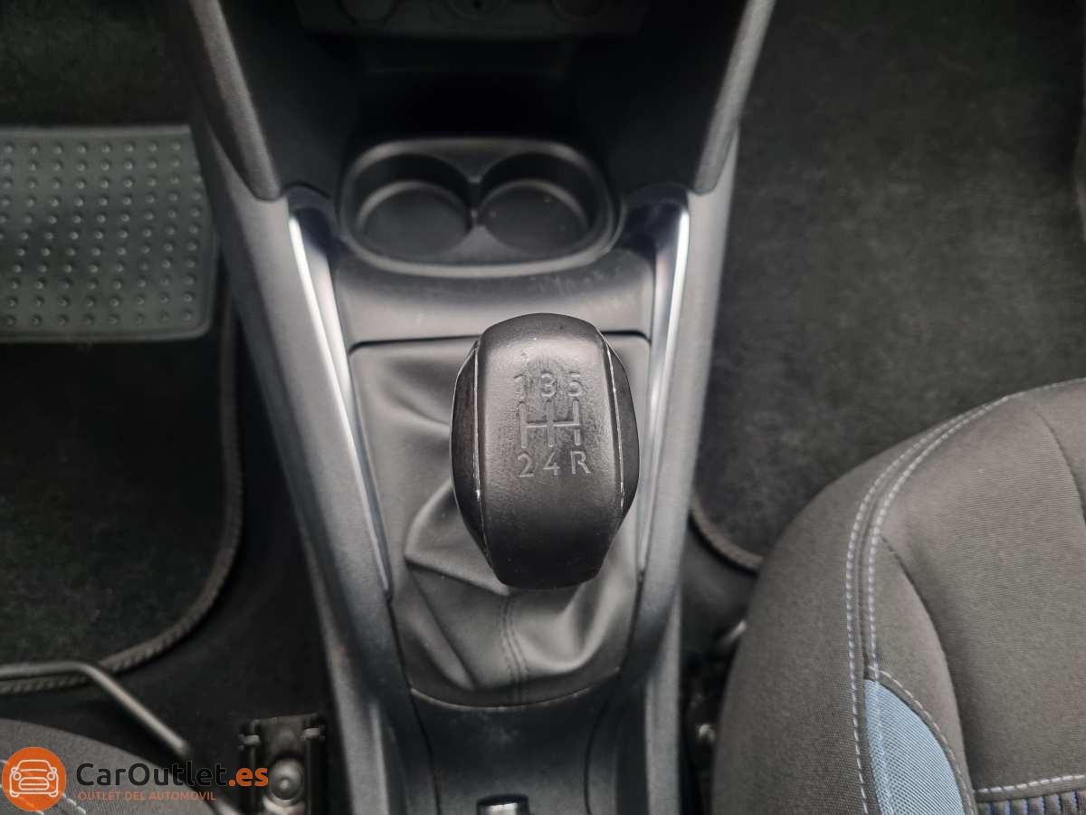 31 - Peugeot 208 2012