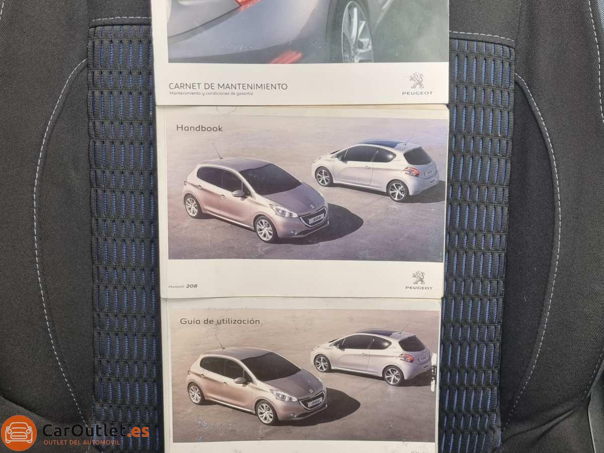 32 - Peugeot 208 2012
