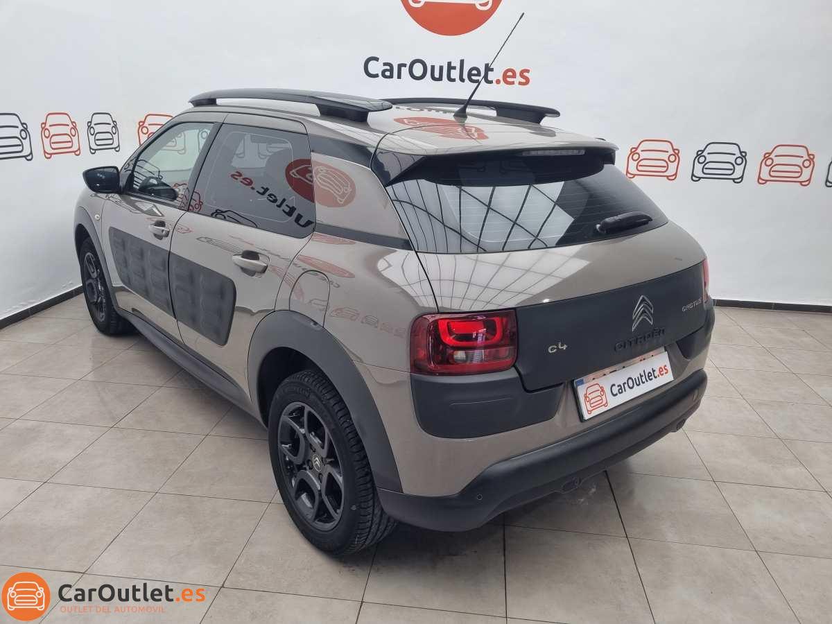 10 - Citroen C4 2016 - AUTO