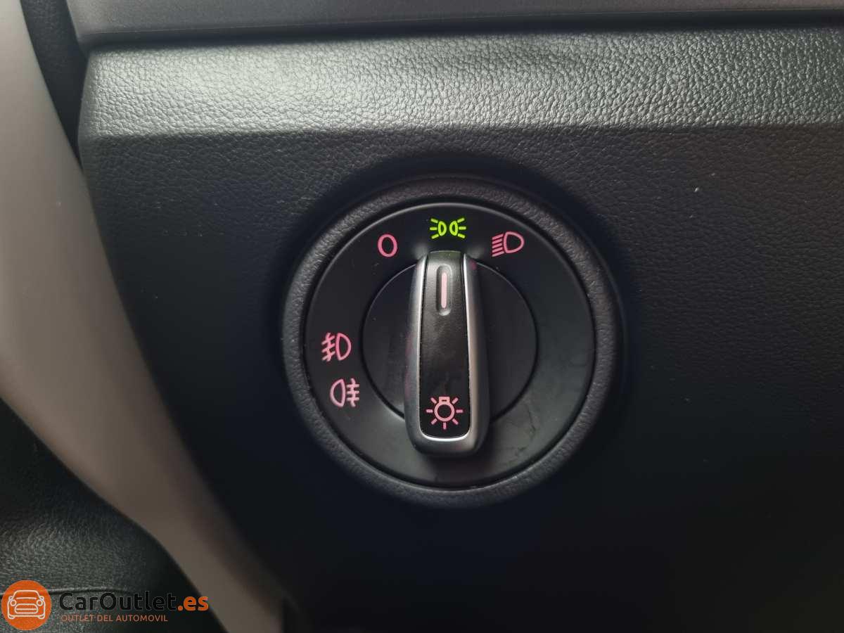 21 - Seat Mii 2013