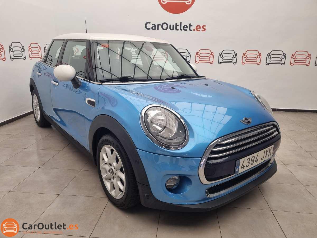 2 - MINI Cooper 2017 - AUTO