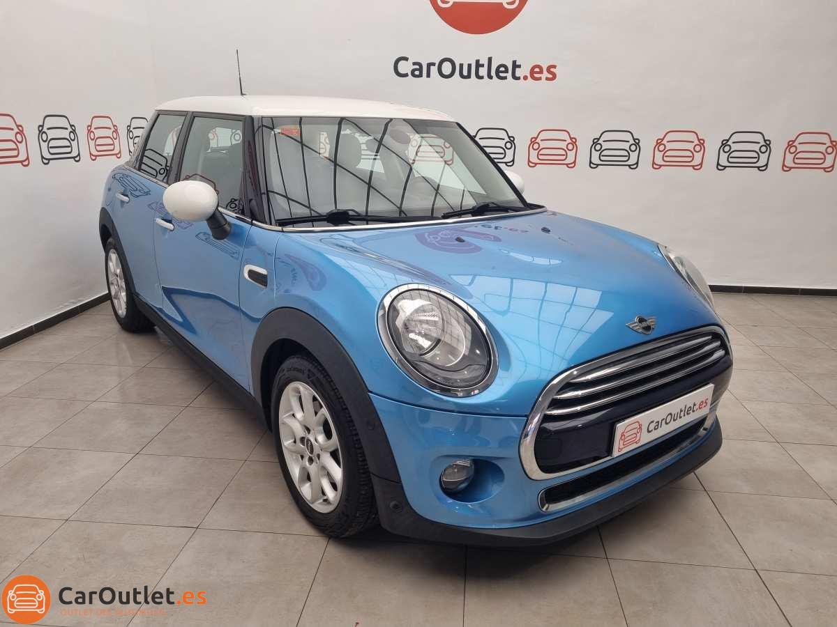 9 - MINI Cooper 2017 - AUTO