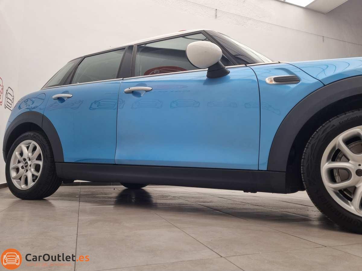 10 - MINI Cooper 2017 - AUTO