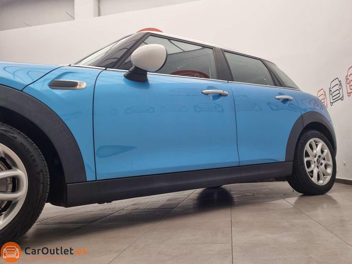 11 - MINI Cooper 2017 - AUTO