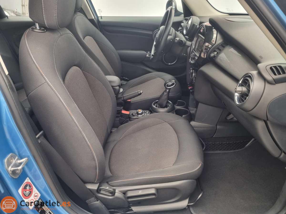 22 - MINI Cooper 2017 - AUTO