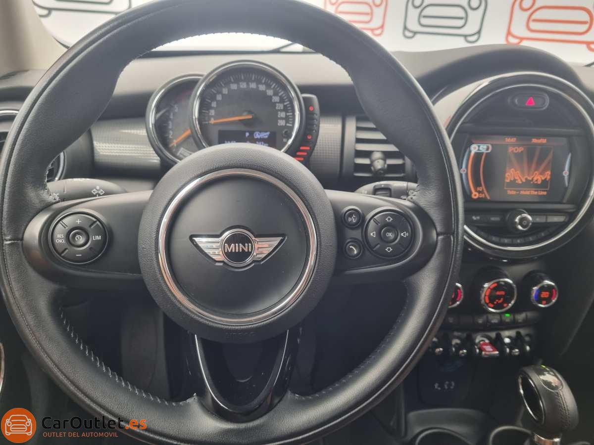 26 - MINI Cooper 2017 - AUTO