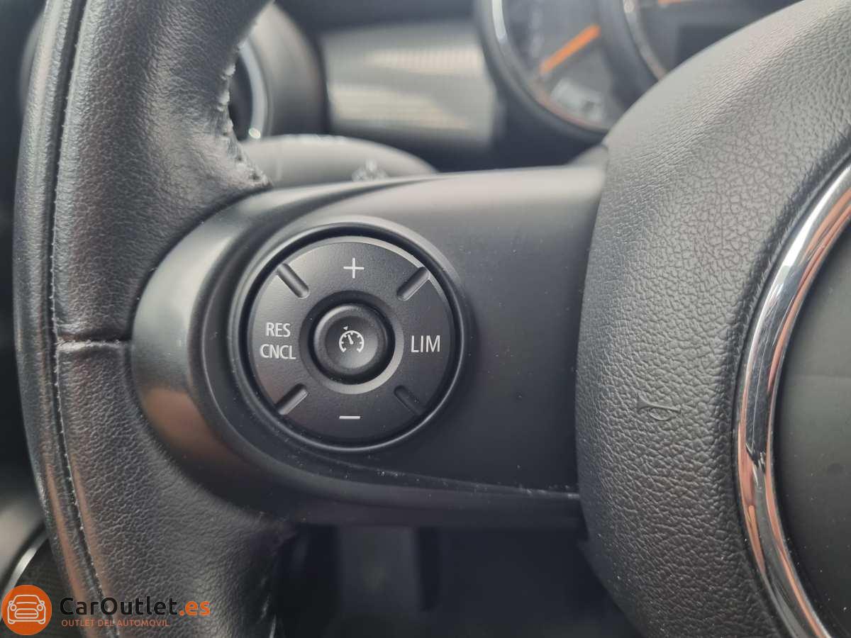 29 - MINI Cooper 2017 - AUTO