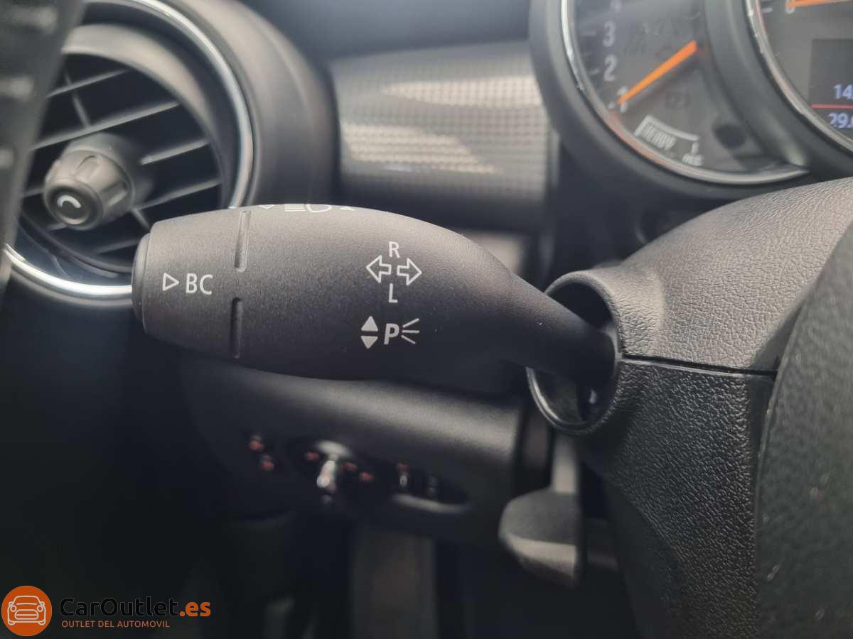 31 - MINI Cooper 2017 - AUTO