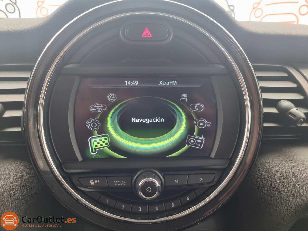 35 - MINI Cooper 2017 - AUTO