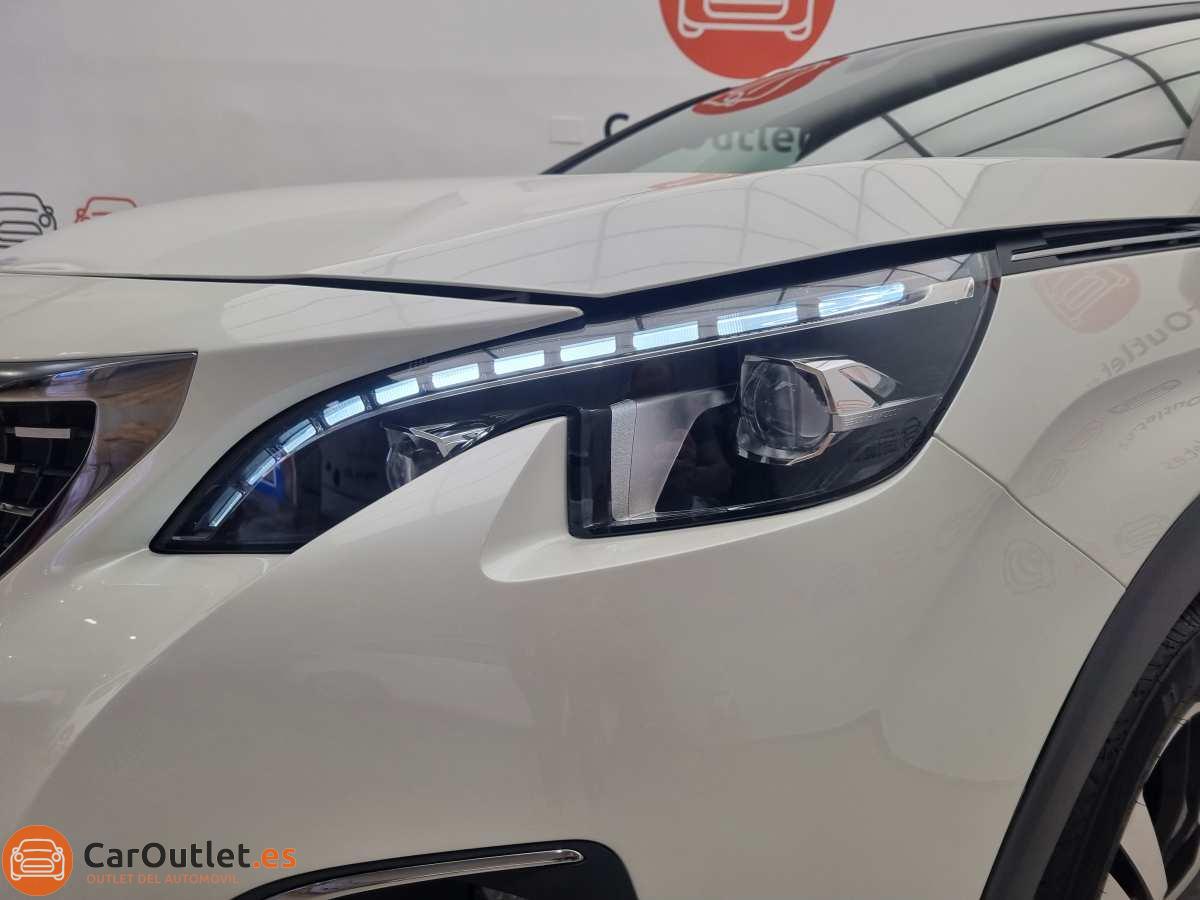 6 - Peugeot 3008 2019 - AUTO