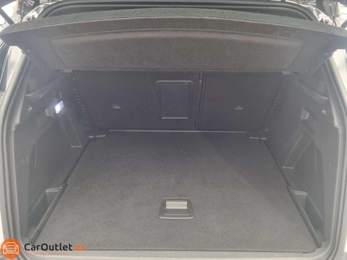 12 - Peugeot 3008 2019 - AUTO
