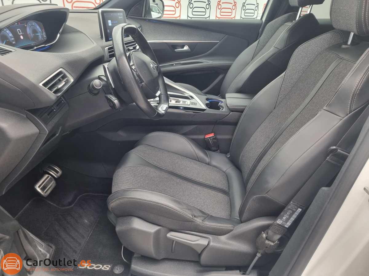 16 - Peugeot 3008 2019 - AUTO