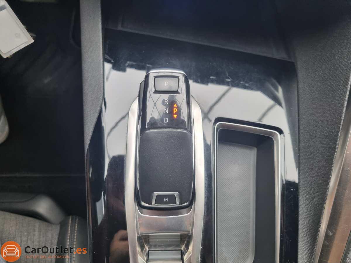 33 - Peugeot 3008 2019 - AUTO