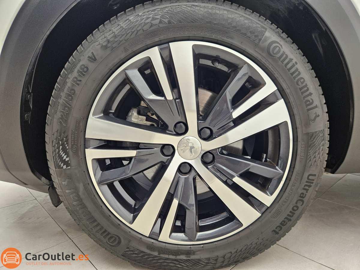 5 - Peugeot 3008 2019 - AUTO