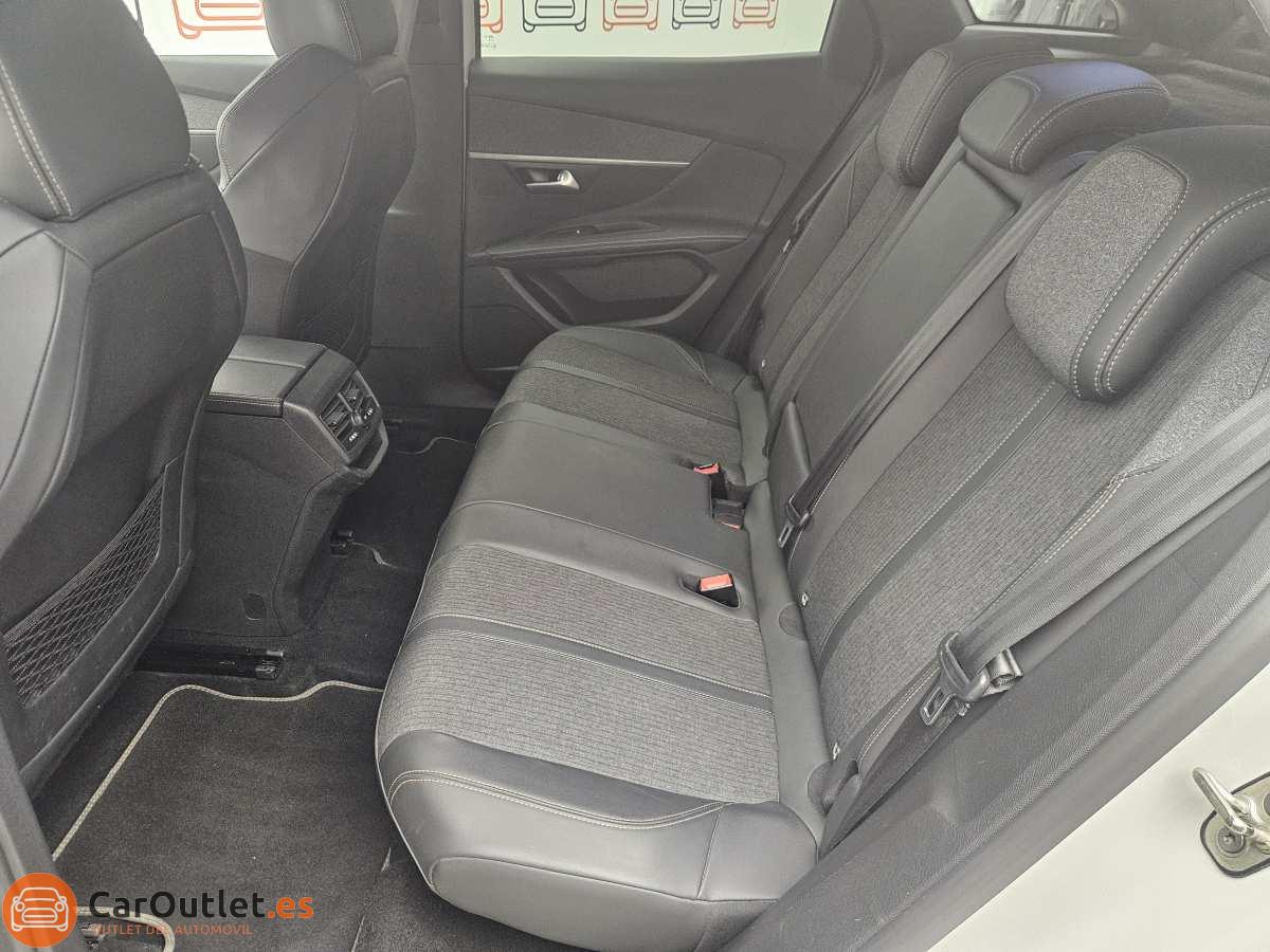 16 - Peugeot 3008 2019 - AUTO