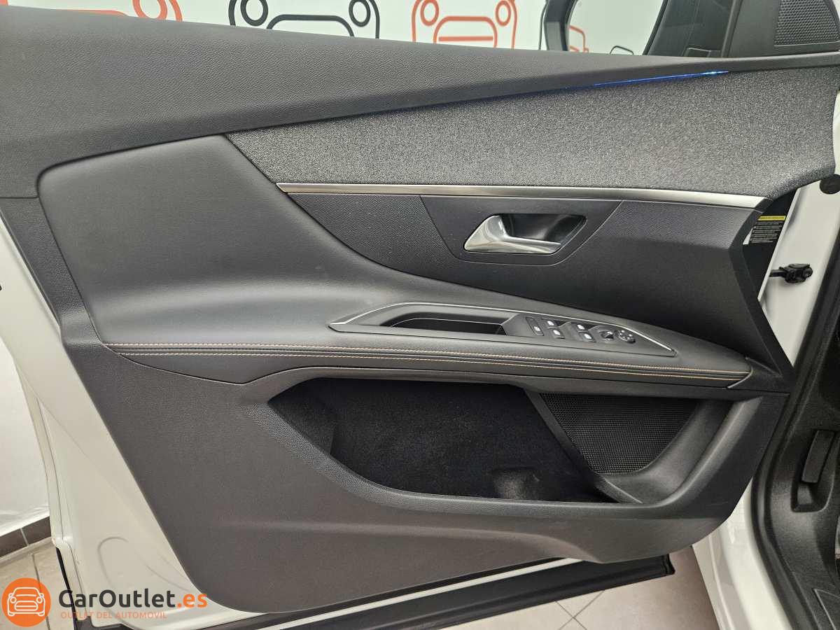 17 - Peugeot 3008 2019 - AUTO