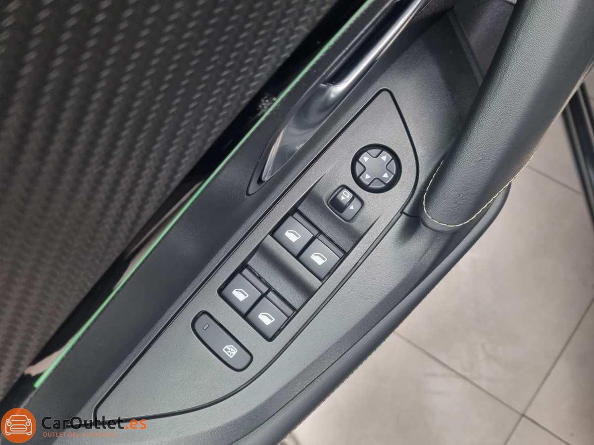 14 - Peugeot 2008 2020 - AUTO