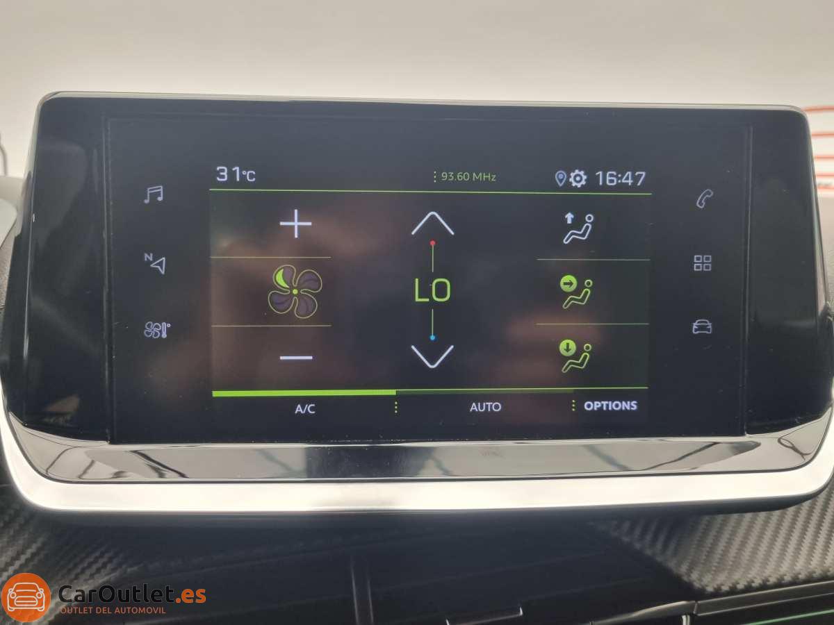 28 - Peugeot 2008 2020 - AUTO