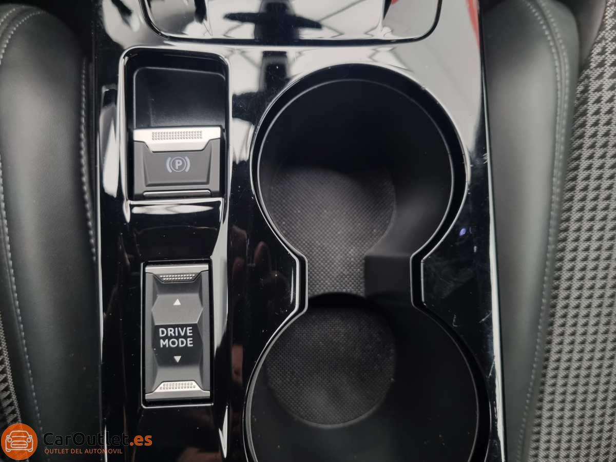 33 - Peugeot 2008 2020 - AUTO