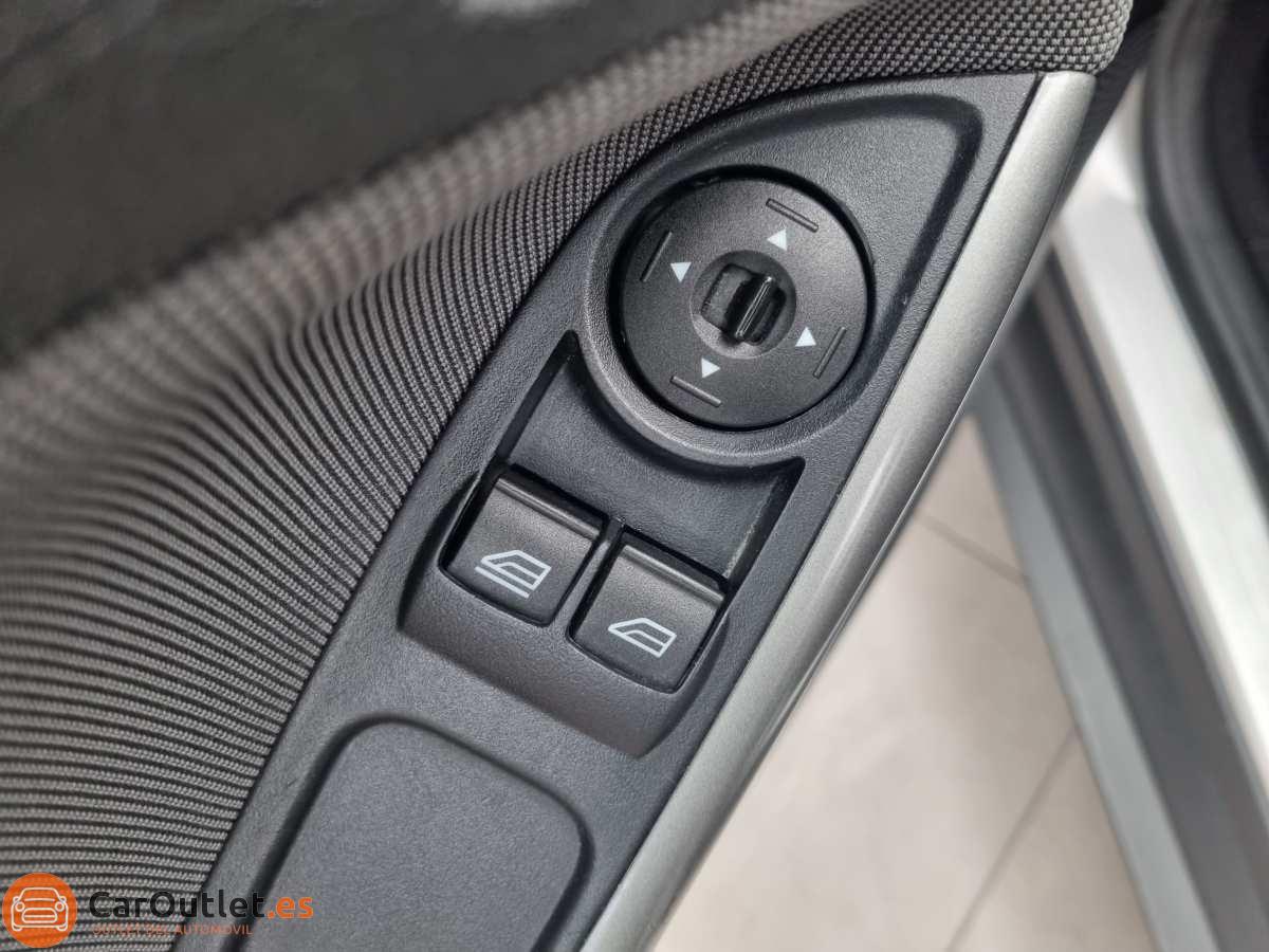 13 - Ford Focus 2014 - AUTO