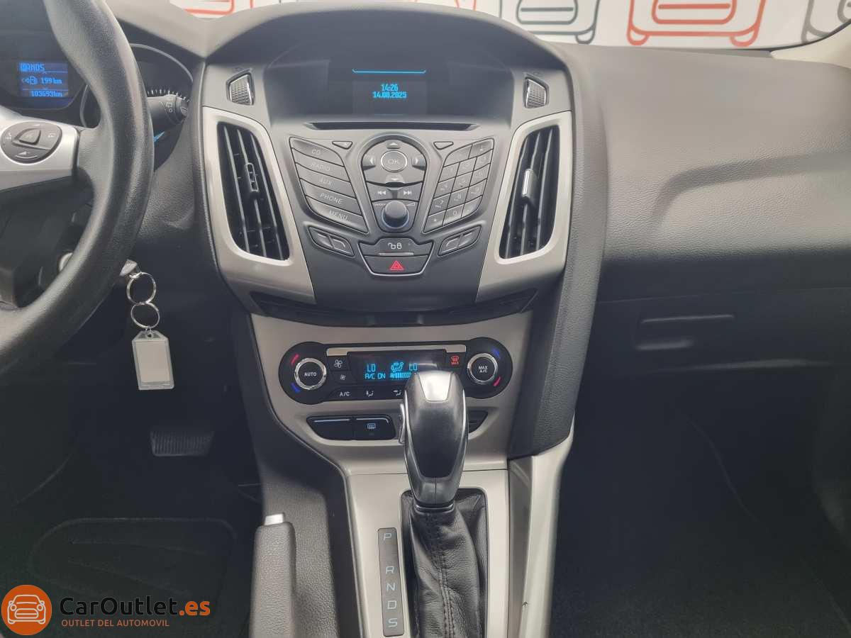 26 - Ford Focus 2014 - AUTO
