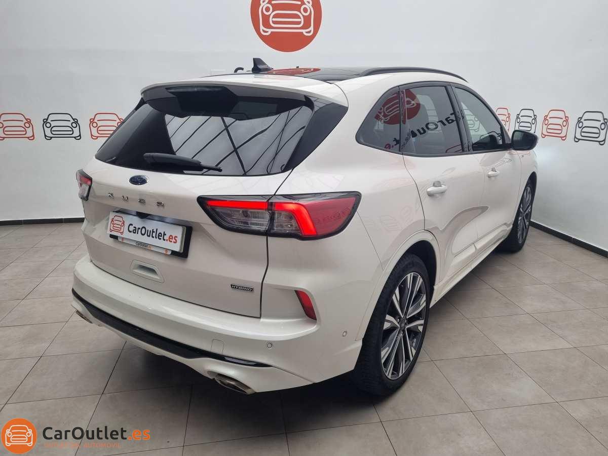 11 - Ford Kuga 2022 - AUTO