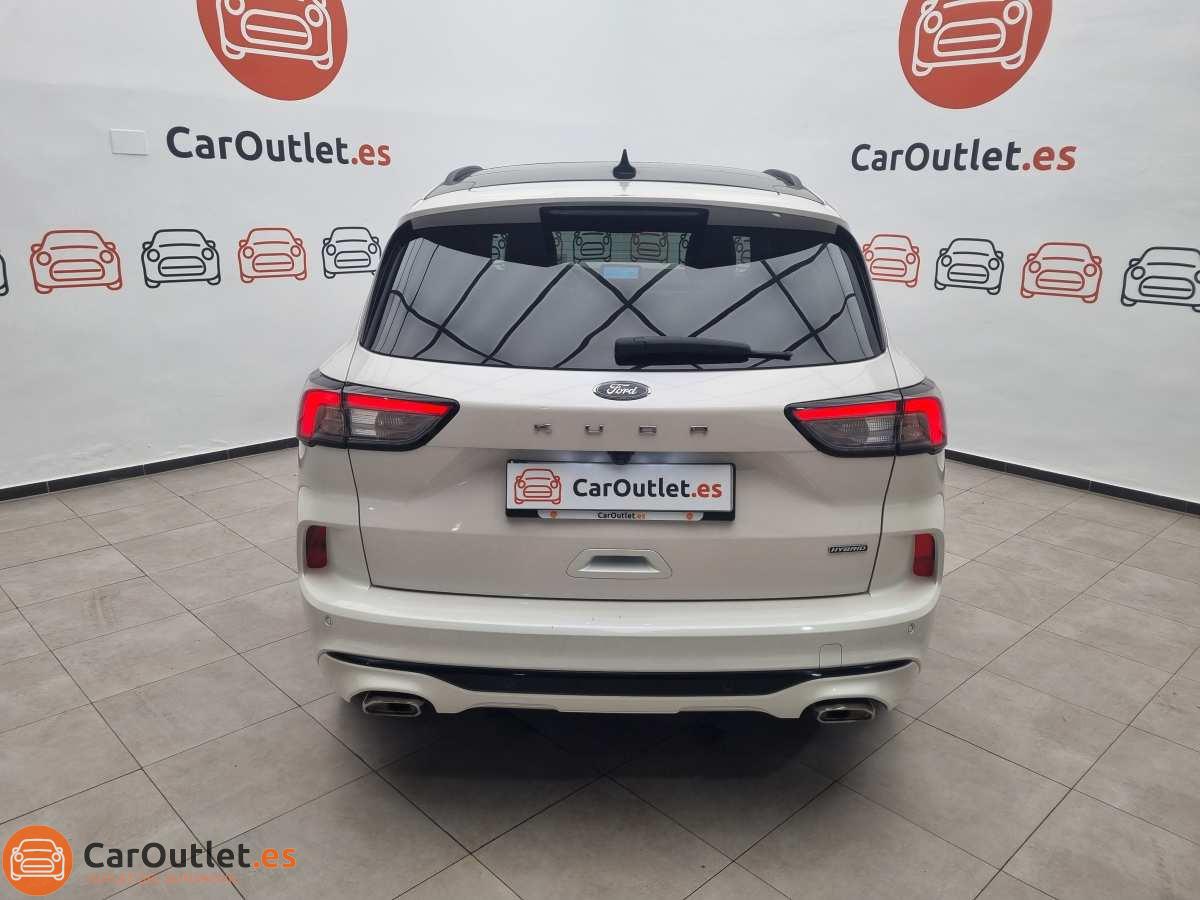 12 - Ford Kuga 2022 - AUTO
