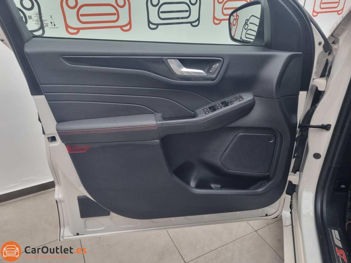15 - Ford Kuga 2022 - AUTO