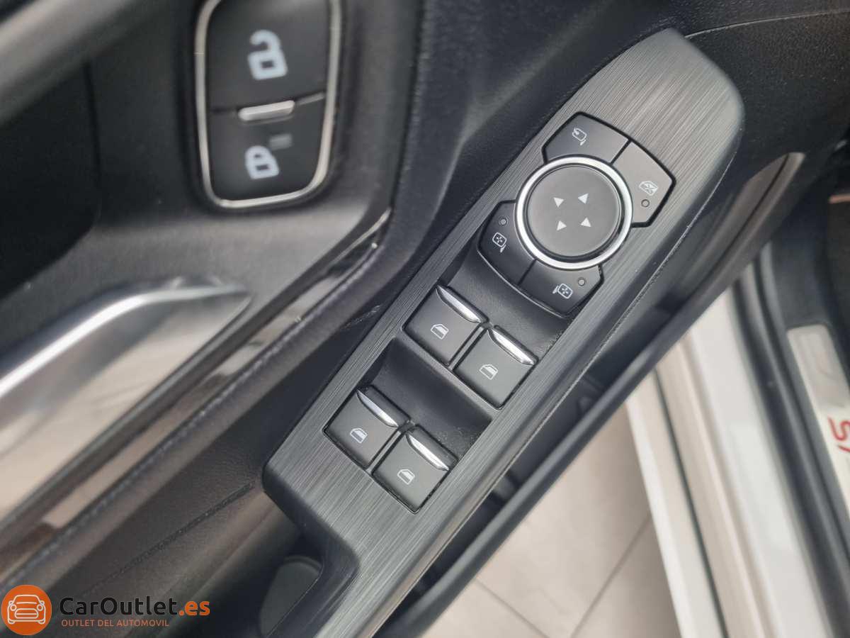 16 - Ford Kuga 2022 - AUTO