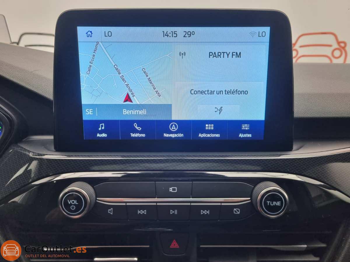27 - Ford Kuga 2022 - AUTO