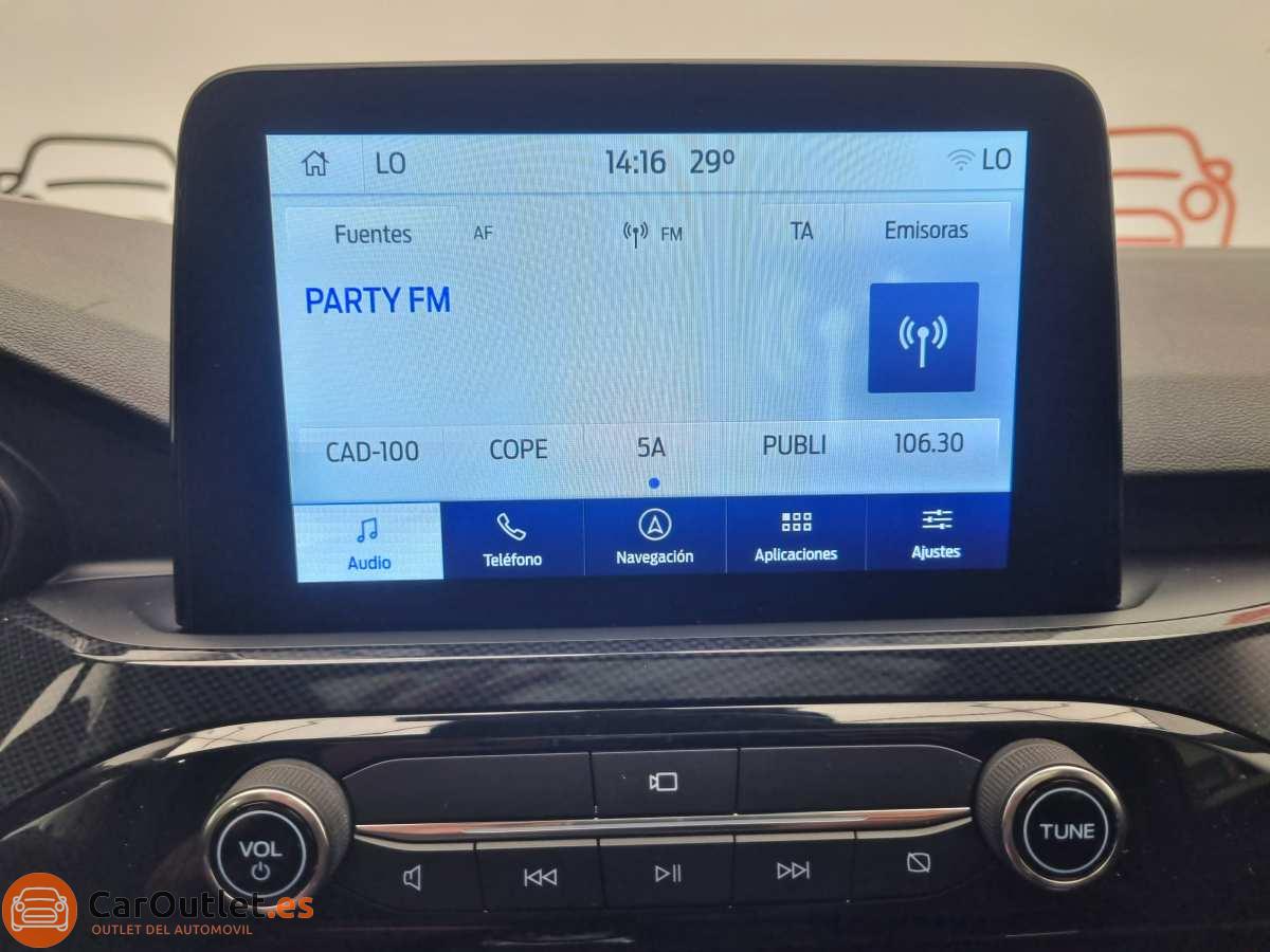 29 - Ford Kuga 2022 - AUTO