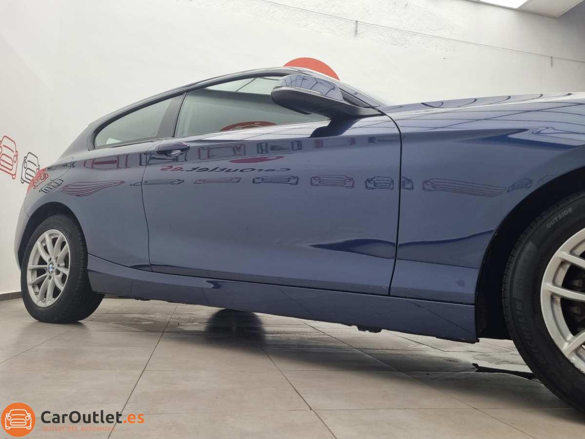 3 - BMW 118 2017 - AUTO