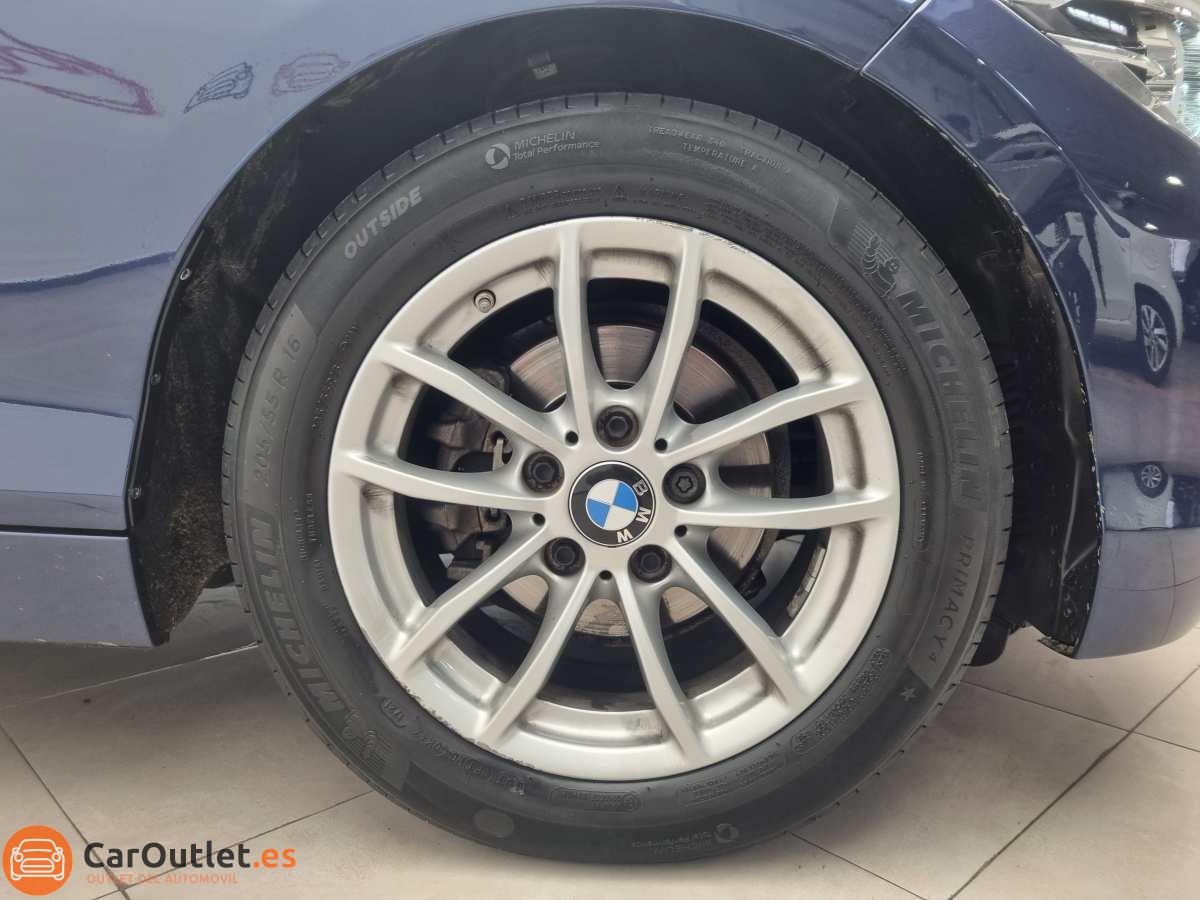 7 - BMW 118 2017 - AUTO
