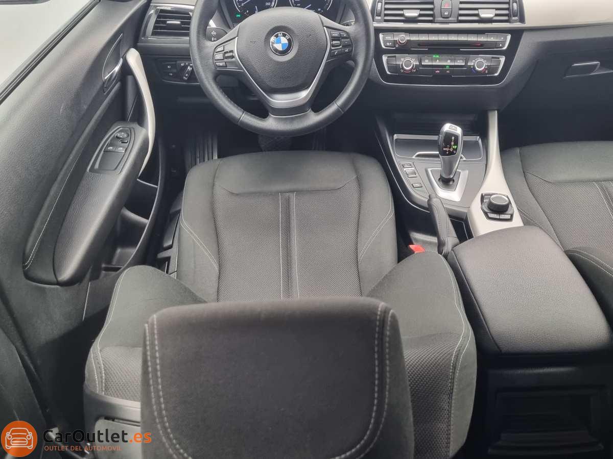 19 - BMW 118 2017 - AUTO