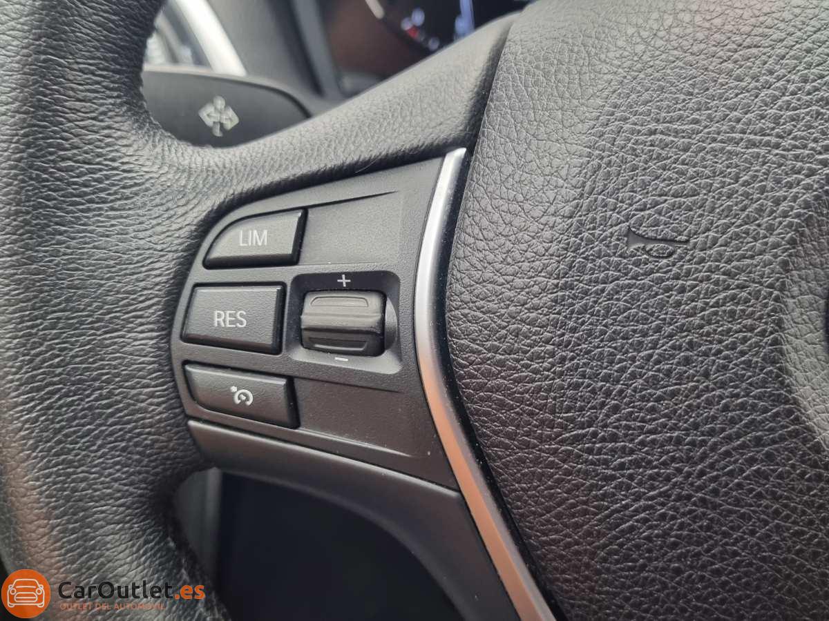 23 - BMW 118 2017 - AUTO