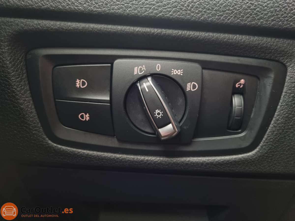 26 - BMW 118 2017 - AUTO