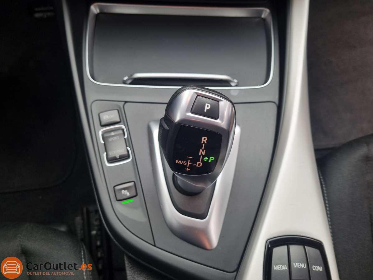 31 - BMW 118 2017 - AUTO