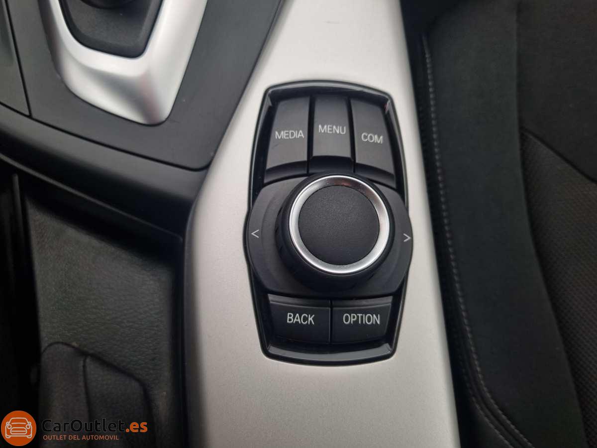 32 - BMW 118 2017 - AUTO