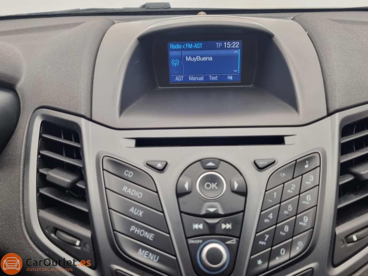 26 - Ford Fiesta 2016 - AUTO
