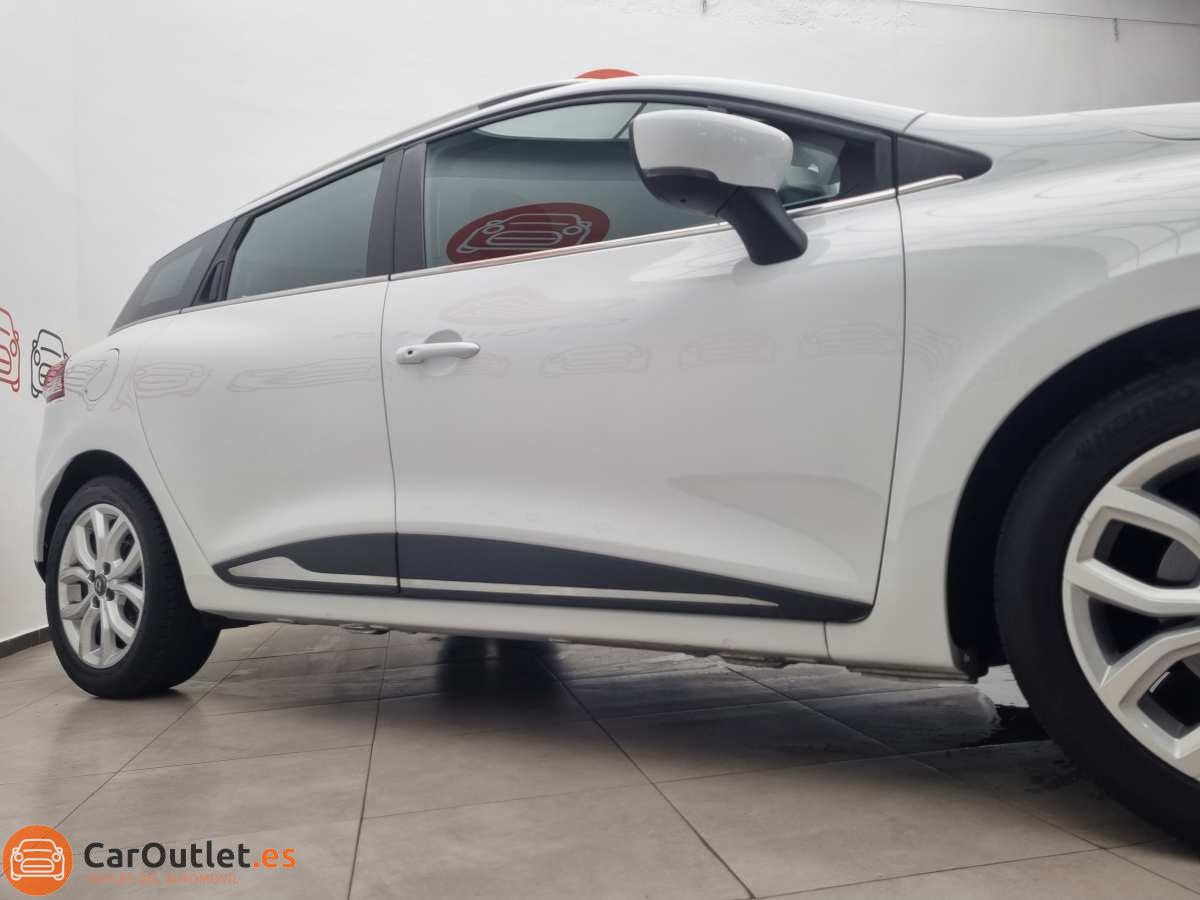 3 - Renault Clio 2017 - AUTO
