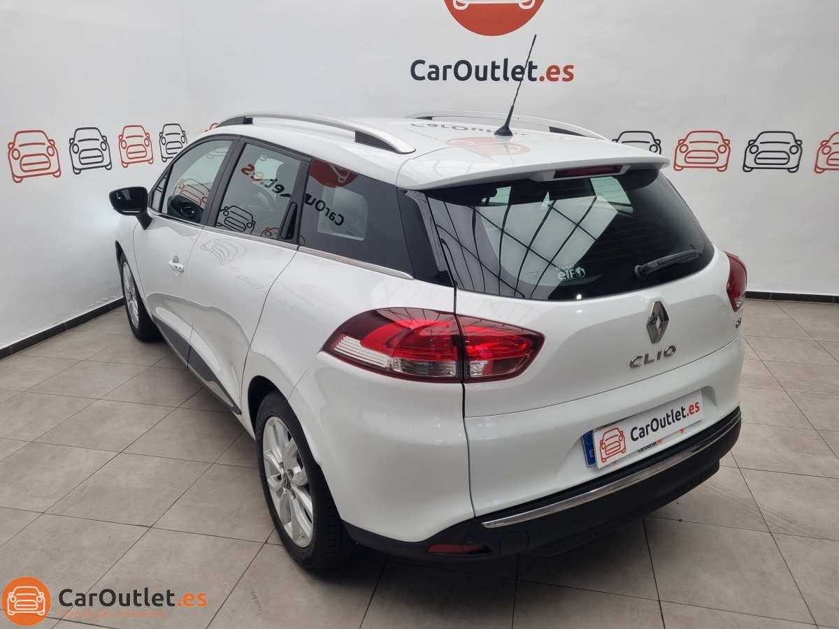10 - Renault Clio 2017 - AUTO